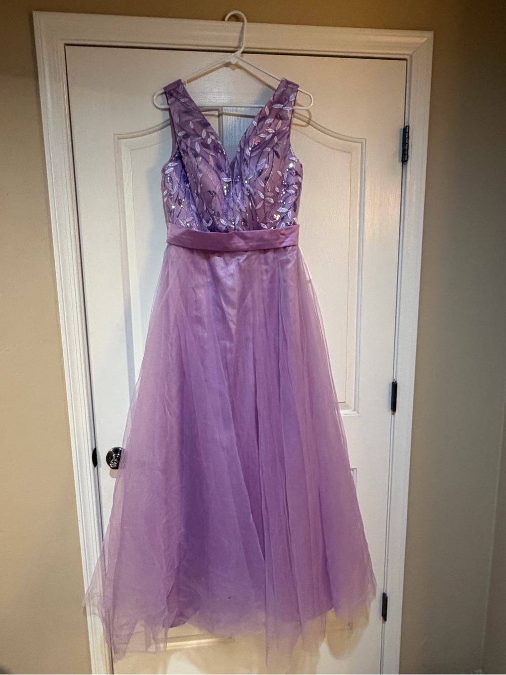 Lilac V-Neck Embellished Tulle Dress